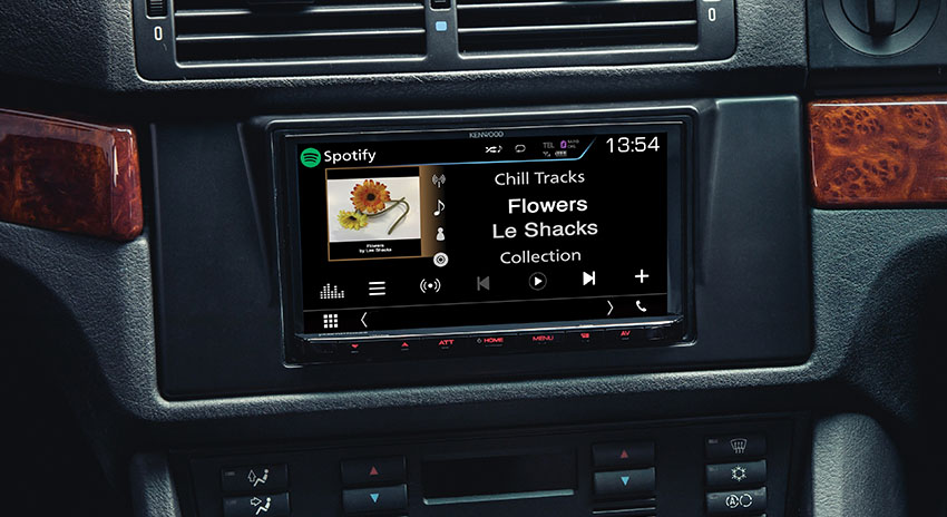 Spotify in car system DMX7017DABS
